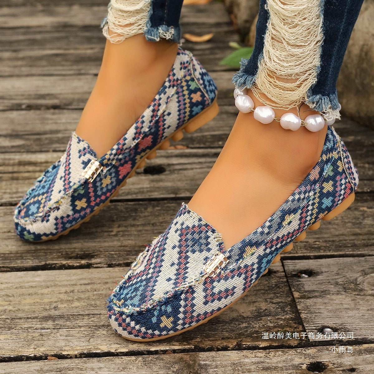 Chic Orthopedic Shoes with Unique Design