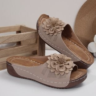 Chic Orthopedic Sandals with Unique Design