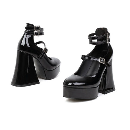 Chic Orthopedic Shoes with Unique Design
