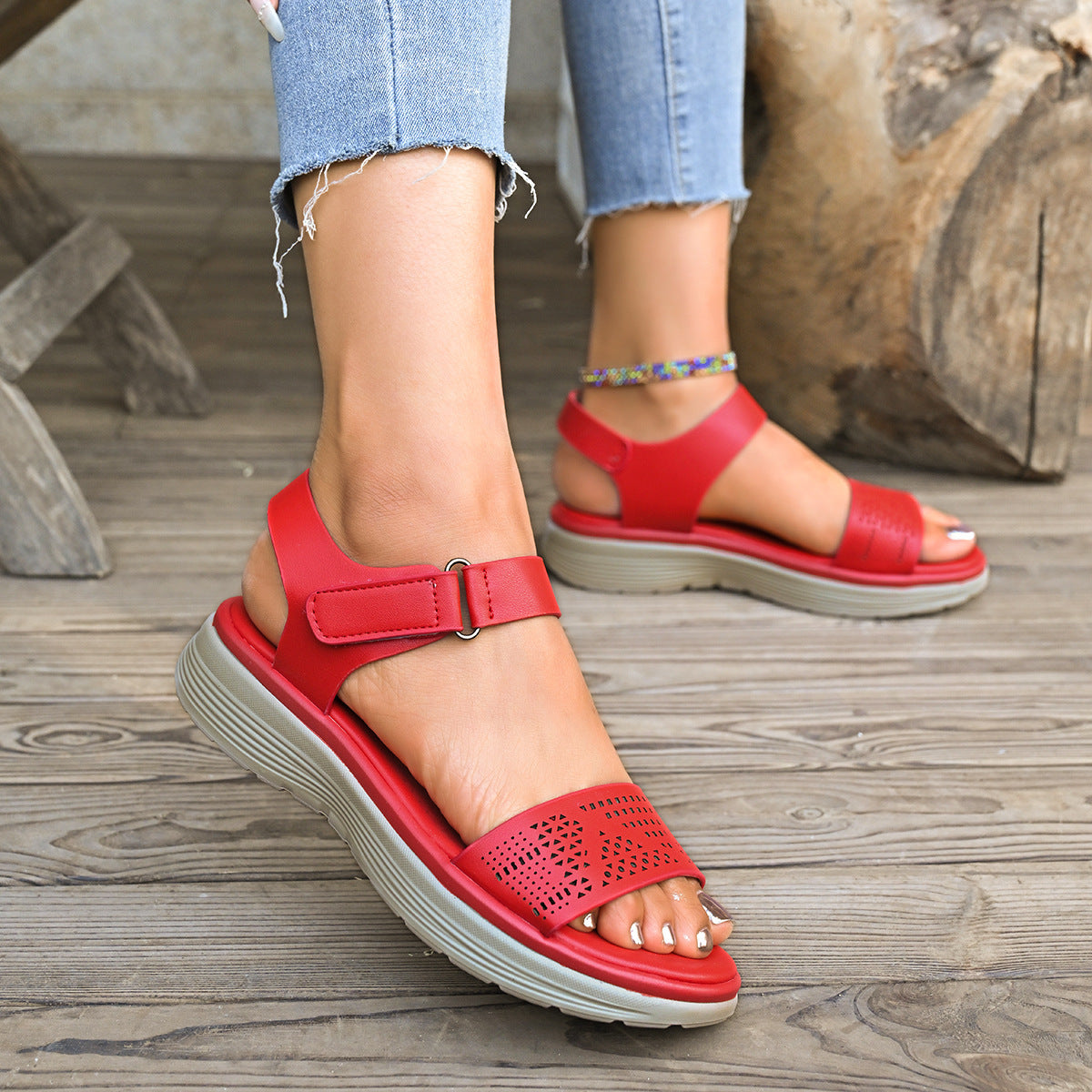 Graceful Orthopedic Sandals for Modern Look