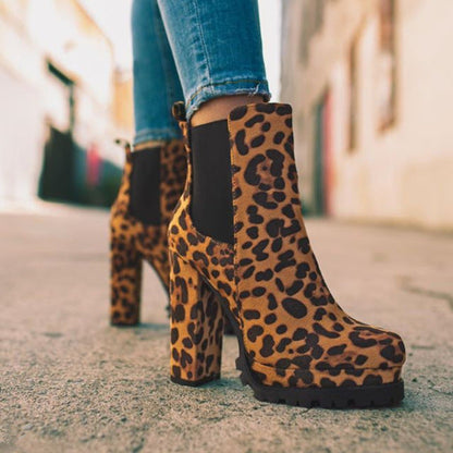 Chic Orthopedic Boots with Unique Design