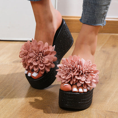 Chic Orthopedic Sandals with Unique Design