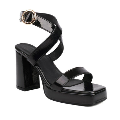 Graceful Orthopedic Sandals for Modern Look