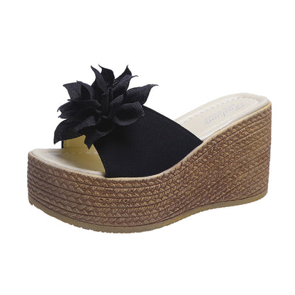 Graceful Orthopedic Sandals for Modern Look