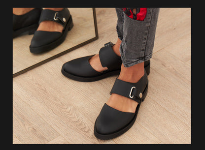 Chic Orthopedic Shoes with Unique Design