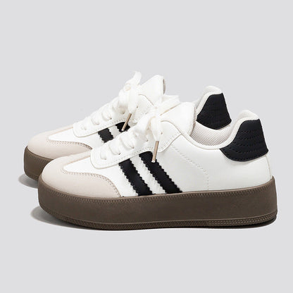 Classic Orthopedic Trainers with Timeless Style