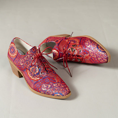 Graceful Orthopedic Boots for Modern Look