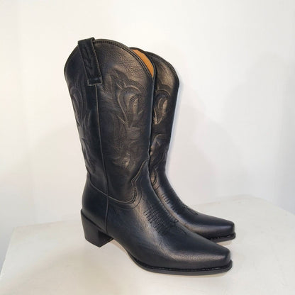 Chic Orthopedic Boots with Unique Design