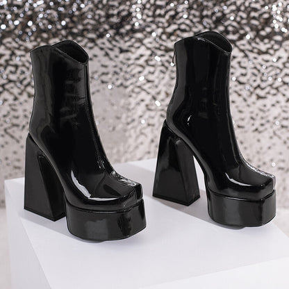 Graceful Orthopedic Boots for Modern Look