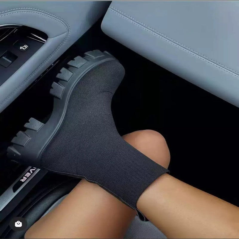 Graceful Orthopedic Boots for Modern Look