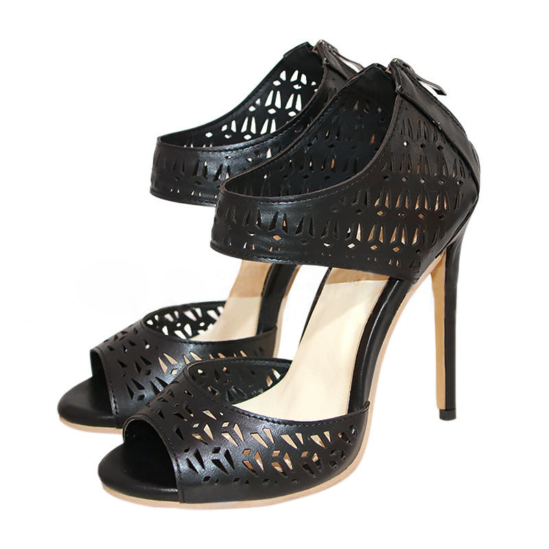Graceful Orthopedic Sandals for Modern Look