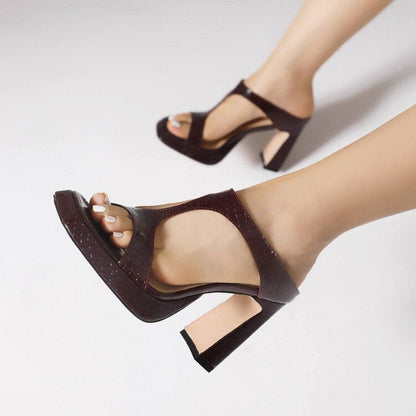 Graceful Orthopedic Sandals for Modern Look