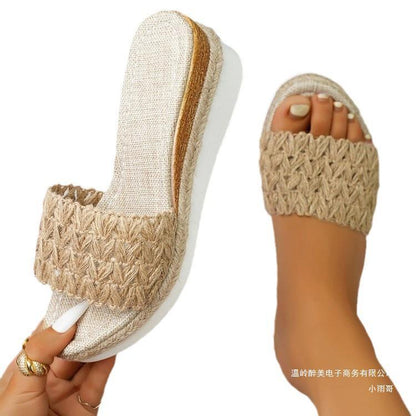 Chic Orthopedic Sandals with Unique Design
