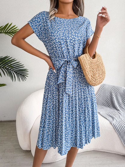 LM | Midi dresses with tie and floral print Round neckline Trapeze shape