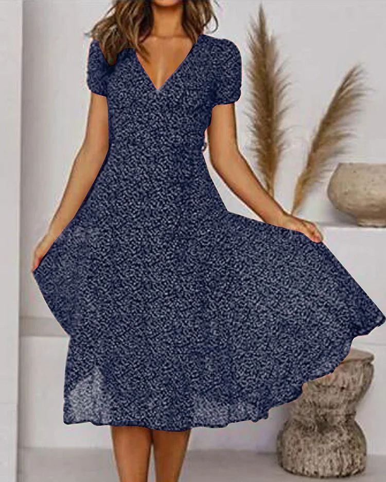 LM | Printed chiffon dress with short sleeves and V-neckline