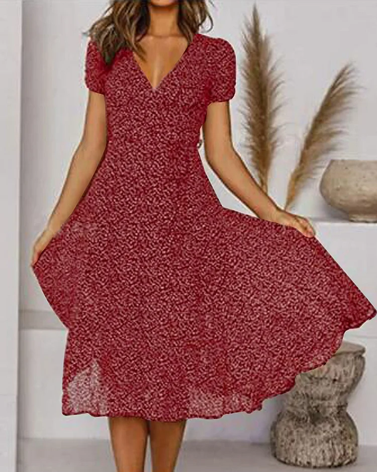LM | Printed chiffon dress with short sleeves and V-neckline
