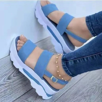 LM | Strappy platform sandals