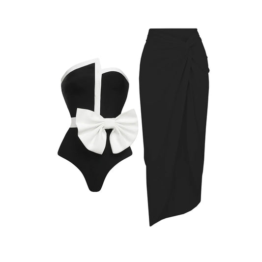 Finely Styled Swimsuit With a Classic Look