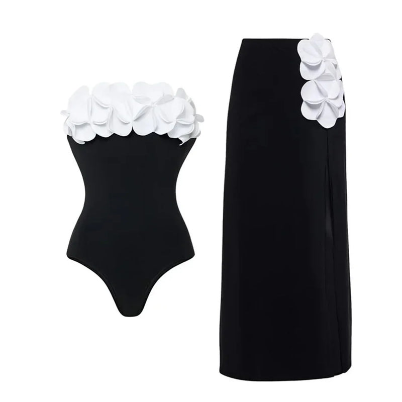Casually Bathing Suit With a Refined Edge