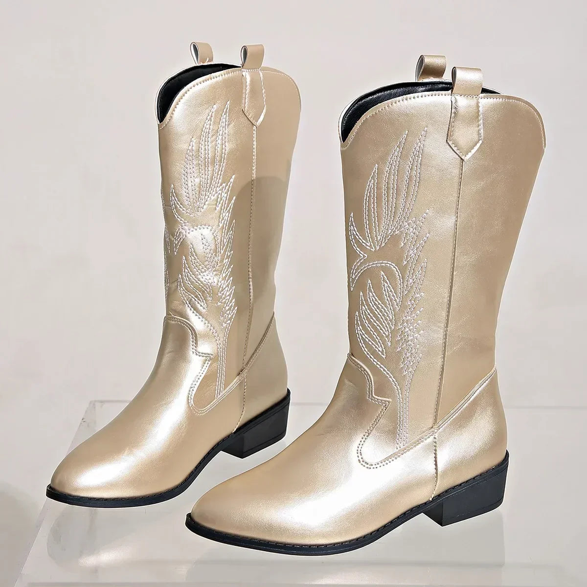 Comfortable and Fashionable Orthopedic Boots
