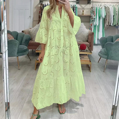 LM | Elegant dress with embroidered eyelets