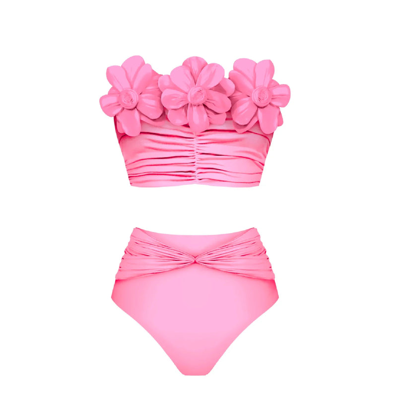 Casually Bikini With a Refined Edge