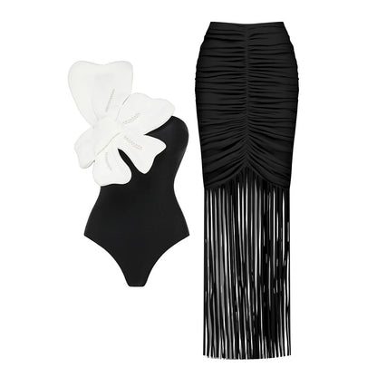 Casually Bathing Suit With a Refined Edge