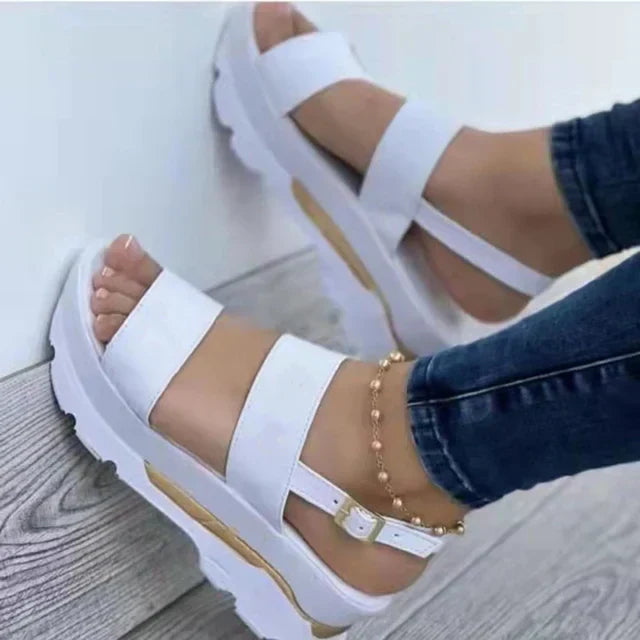 LM | Strappy platform sandals