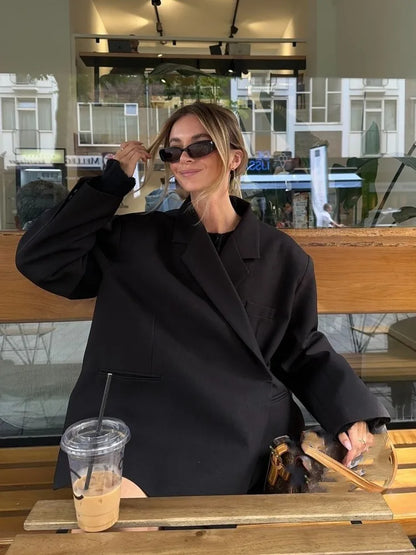 LM | Oversized blazer with a twist