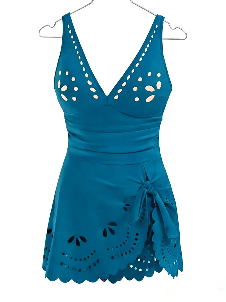 Finely Styled Dress With a Classic Look