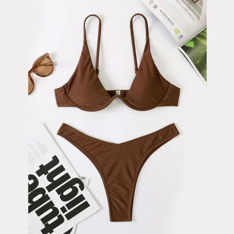 Effortlessly Bathing Suit With a Timeless Design