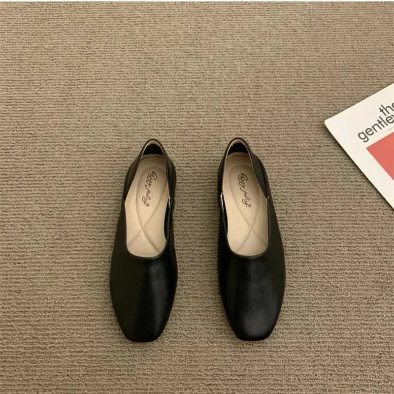 Versatile and Supportive Orthopedic Shoes
