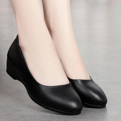 Versatile and Supportive Orthopedic Shoes