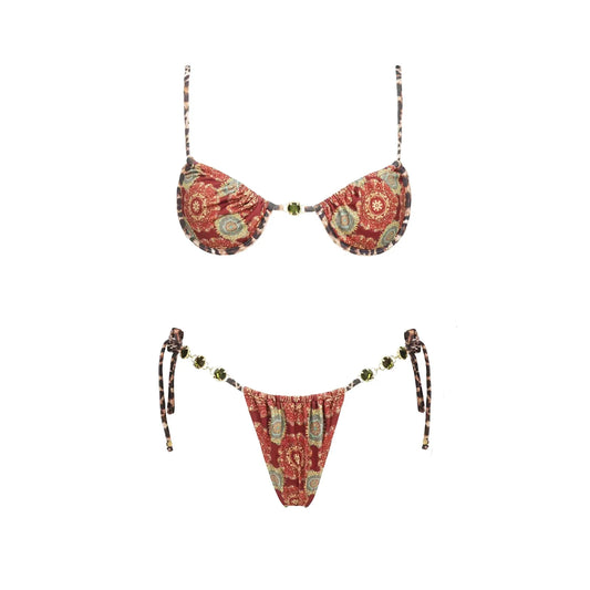 Casually Bathing Suit With a Refined Edge
