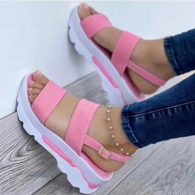 LM | Strappy platform sandals