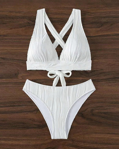 LM | Single-colored, sexy bikini with deep V-neckline