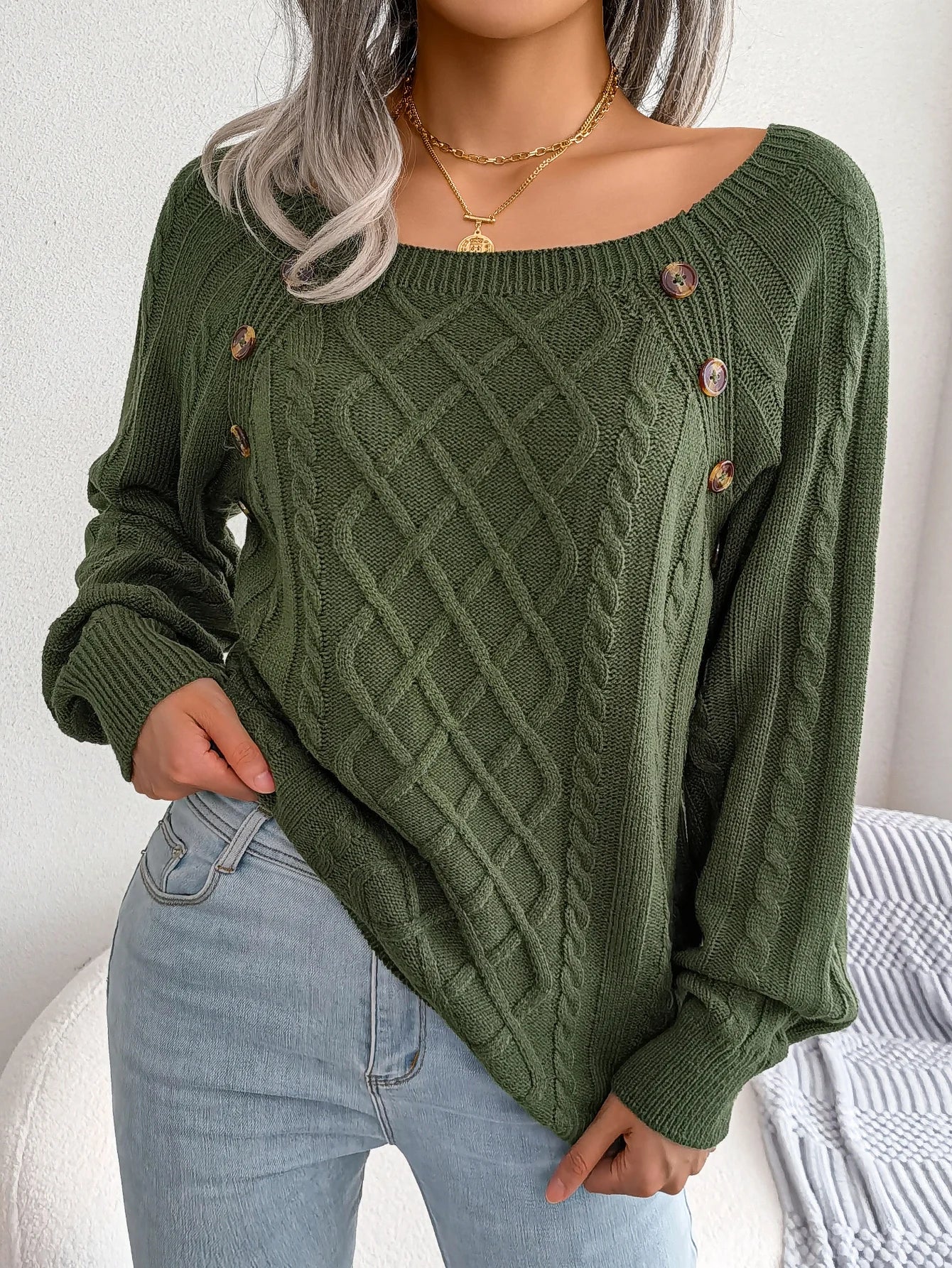 LM | MW - Stylish cable knit sweater