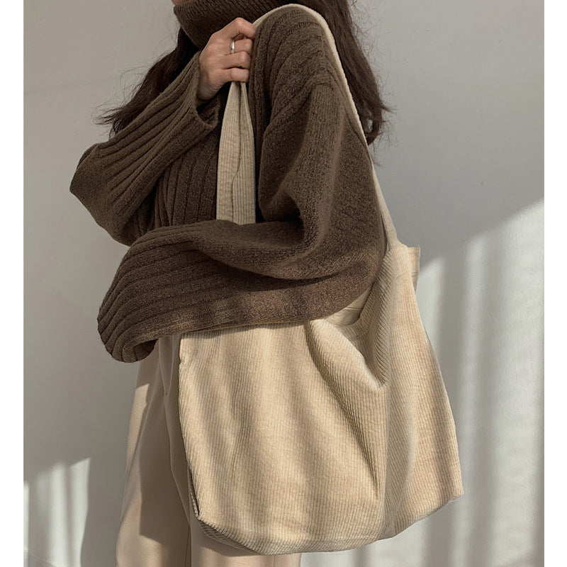 Elegantly Designed Bag