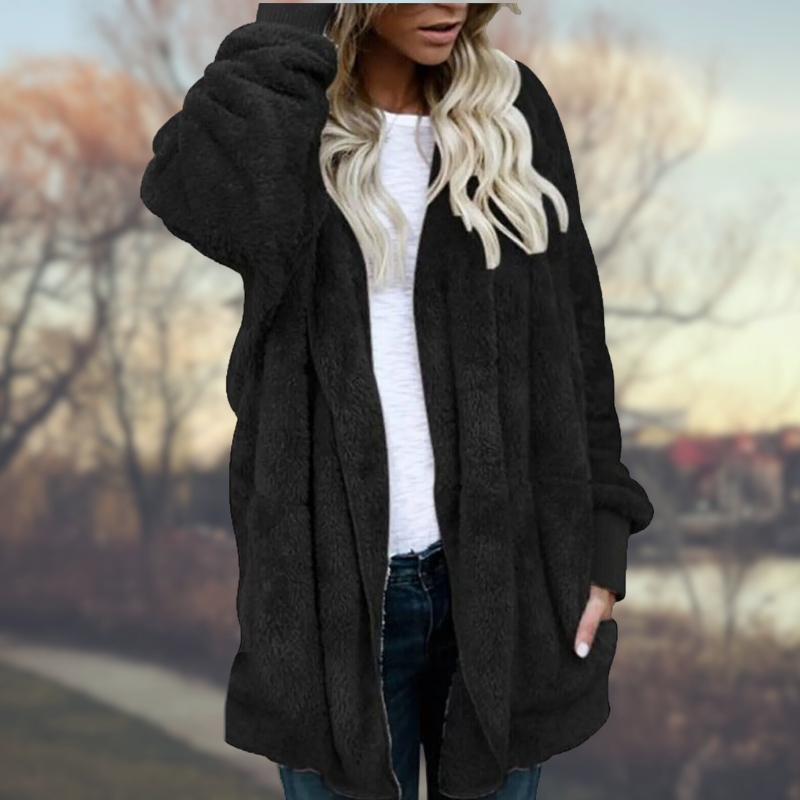 LM | Uncomplicated and elegant winter coat