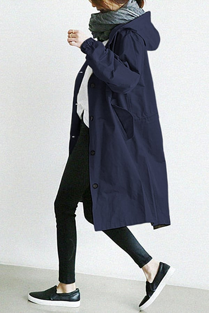 LM | Jacket with hood to protect against rain and wind