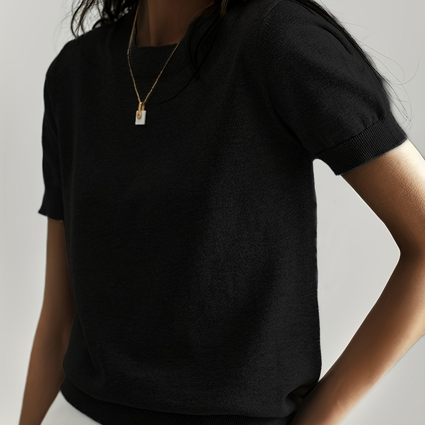 LM | Versatile and comfortable sweater