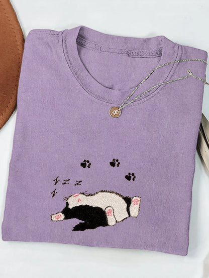 Sleeping Cat Embroidered Print T-Shirt elevenforest