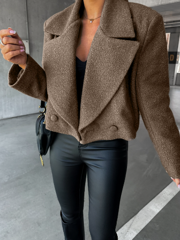 LM | Long jacket with buttons and pockets