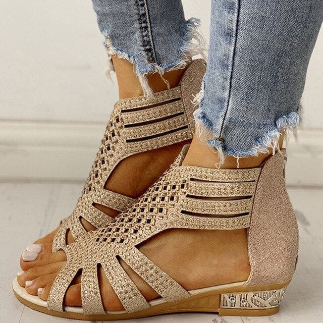 LM | Orthopaedic sandals with low heel