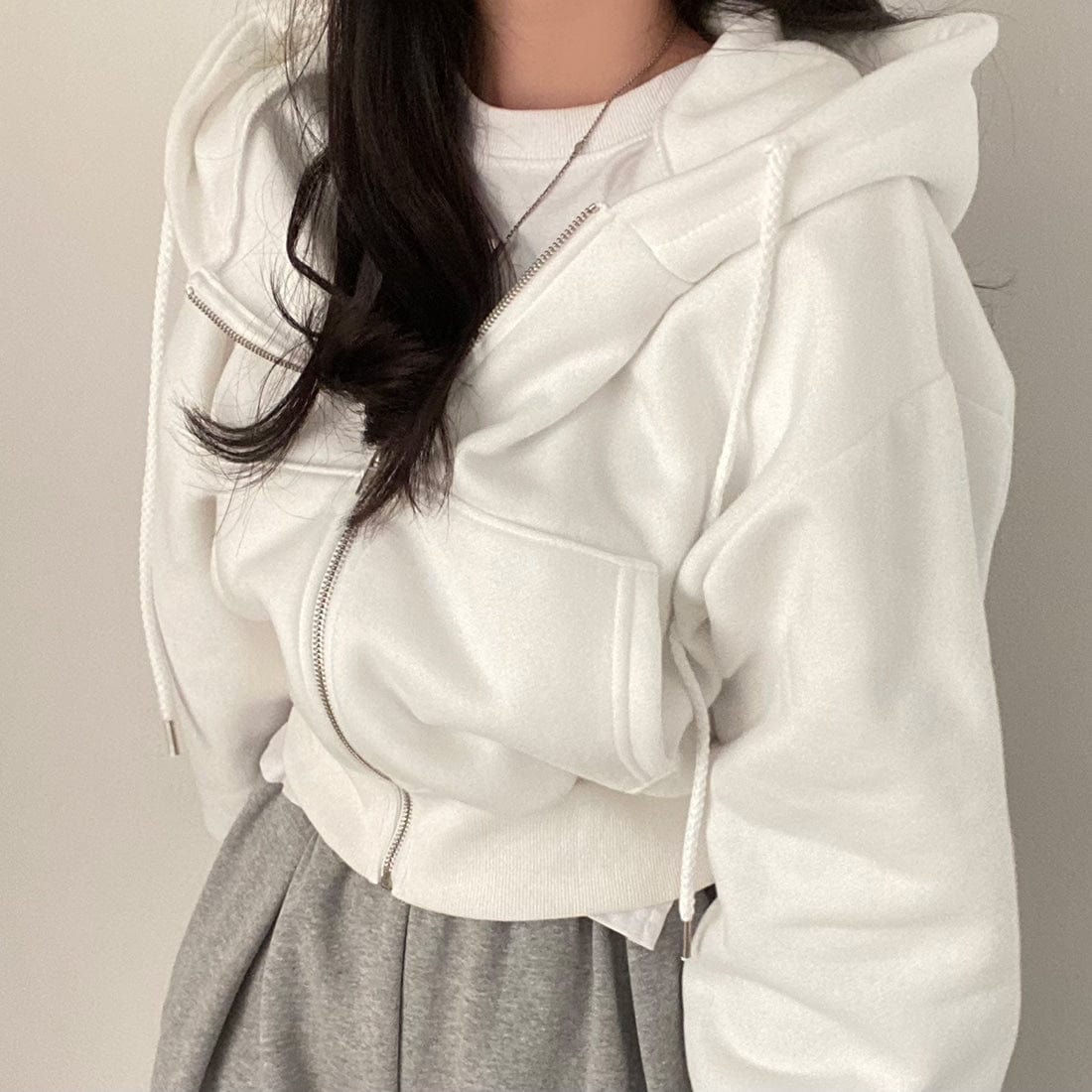 LM | Casual sweater with long sleeves and drawstring