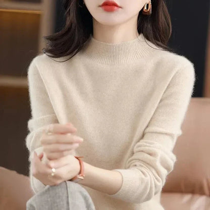 LM | Soft knitted sweater with turtleneck