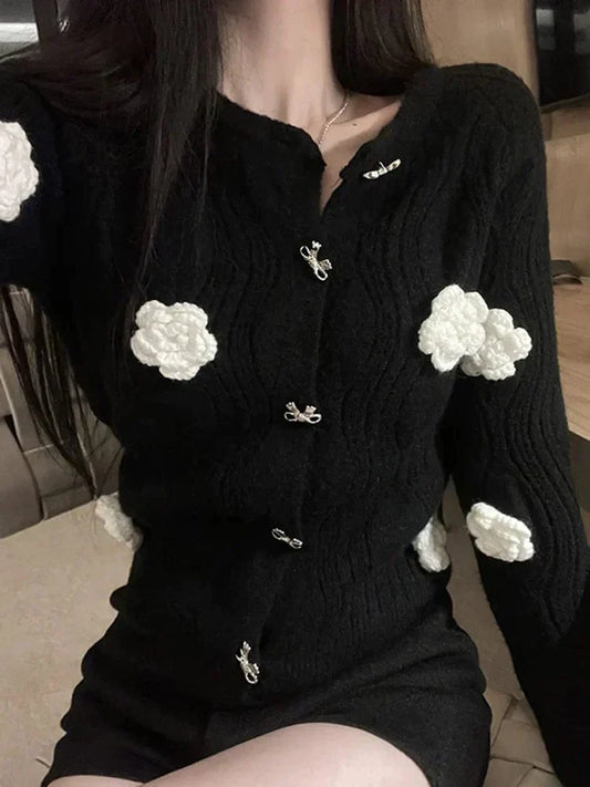 LM | Elegant sweater in black with 3D flowers and single-breasted design